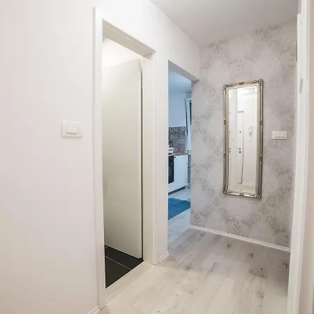 Lily Apartment