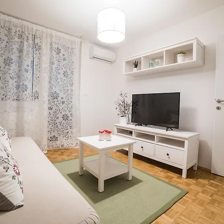 Lily * Ljubljana